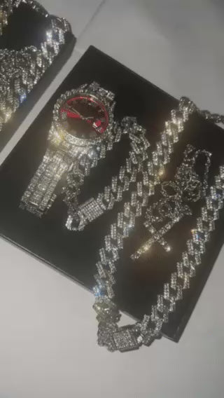 Încarcă clipul video: 